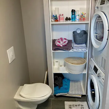 Charmante Maison Très Bien Située Avec Jardin Et Garage à Vélos Casa vacanze